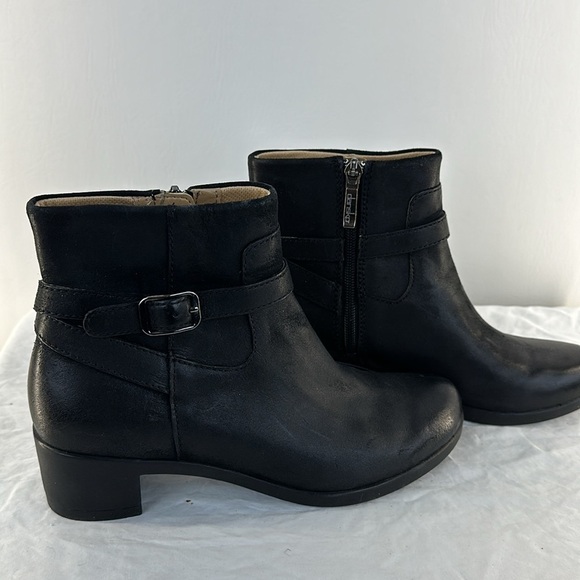 NIB Dansko “Cagney” Burnished Suede Heeled Booties - Picture 2 of 11